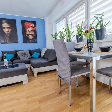 Apartament Ochota Warschau Buitenkant foto
