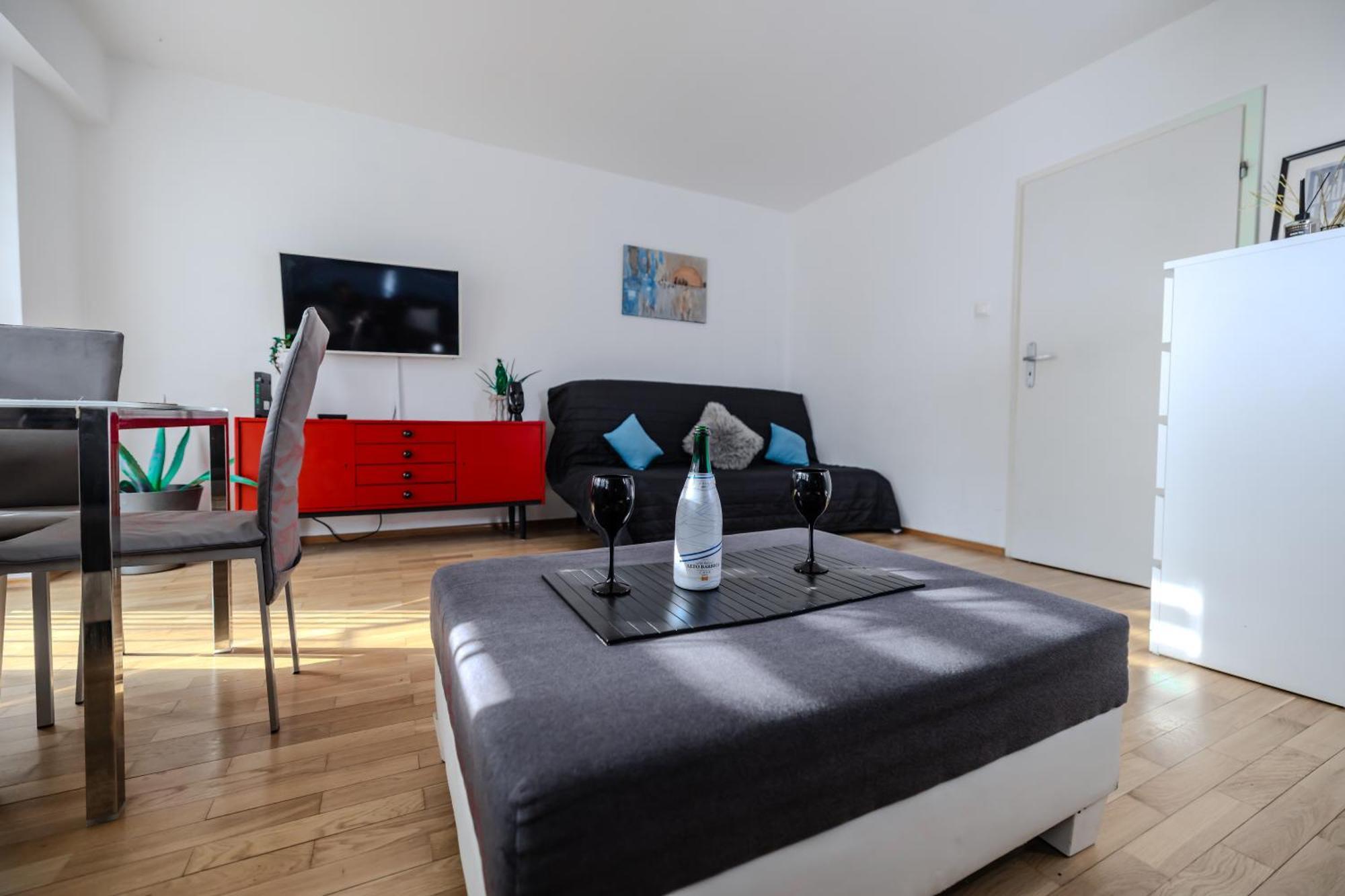 Apartament Ochota Warschau Buitenkant foto